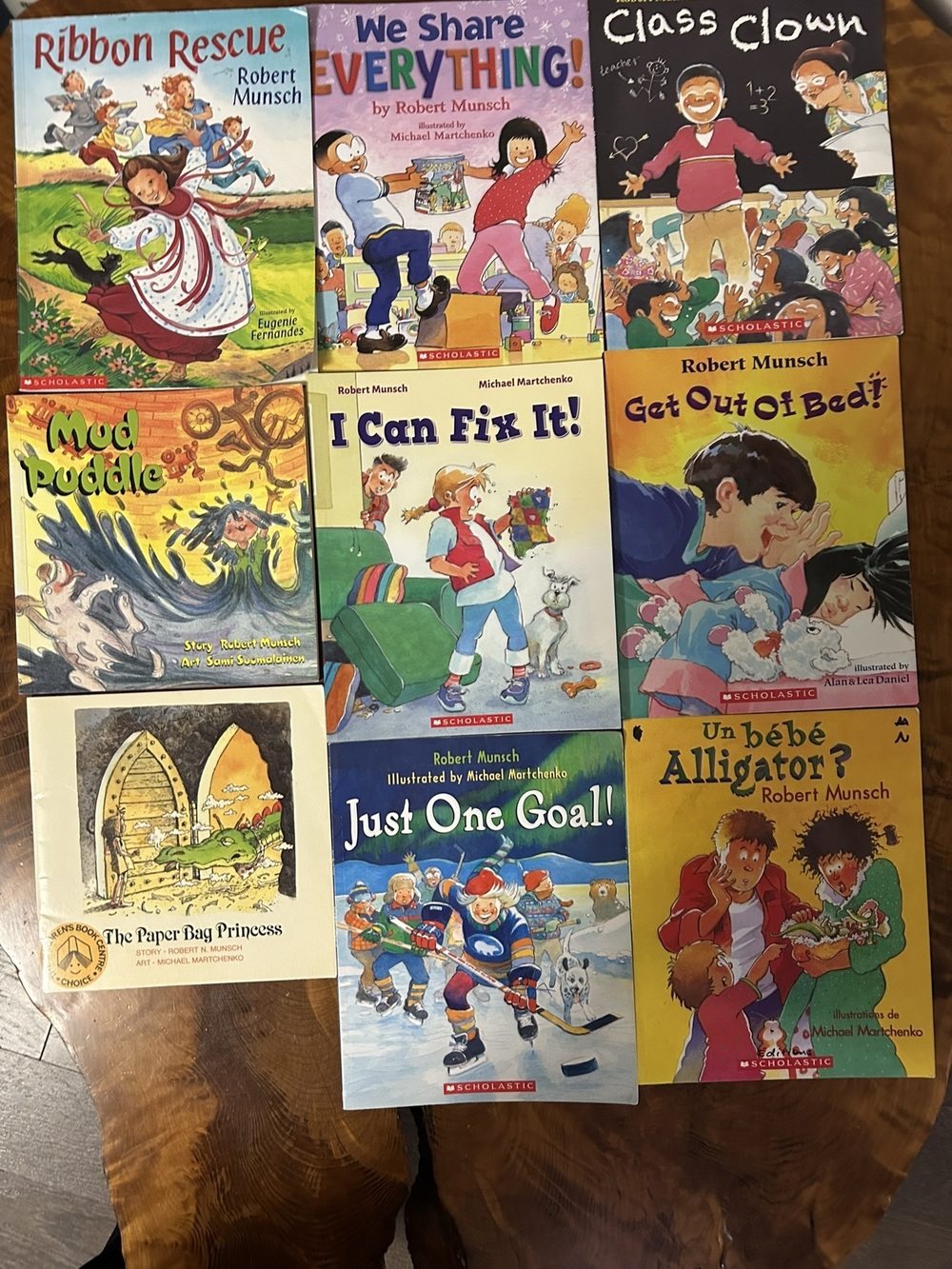 Robert Munsch Childrens Picture Book Lot (9 Paperbacks) Scholastic